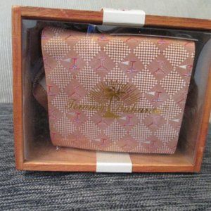 TOMMY BAHAMA Old Havana $75 Beige Martini's 100% Silk Necktie & Wooden Box NWT